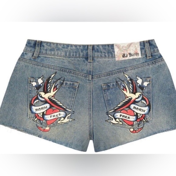 Ed Hardy Swallow Light Tint Denim jeans cut off Shorts WEHD8000-5 size 26 new - Picture 7 of 8